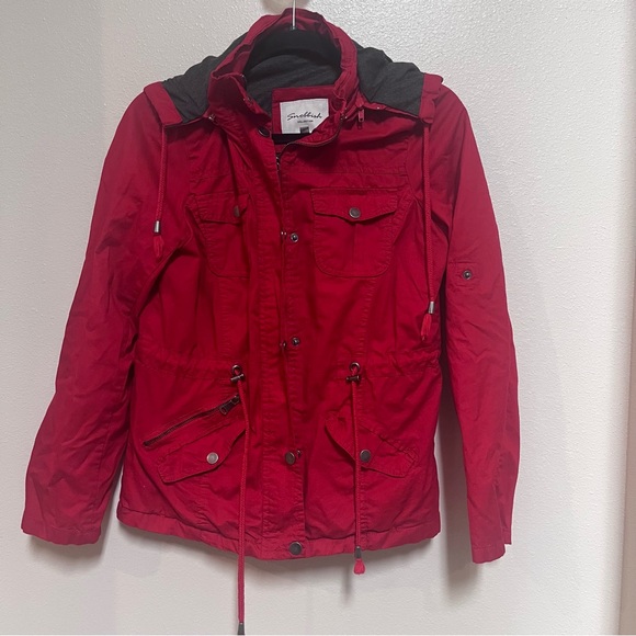 Red jacket woman’s  Snobbish Medium outdoors pockets hooded vintage - Picture 1 of 10